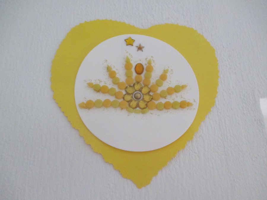 Gele Lotusbloem op ronde kaart